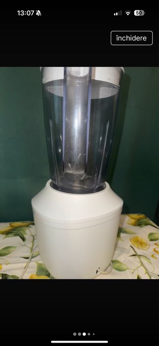 Blender Philips cu defect estetic