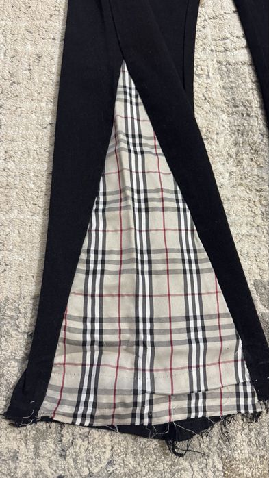 Джинсы фларед burberry новые!