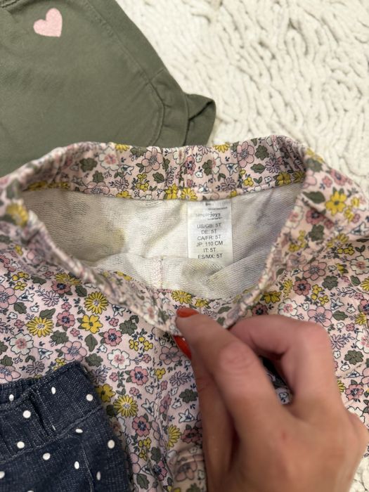 Шерты для девочки 5-7 лет . В очень хорошем  состоянии