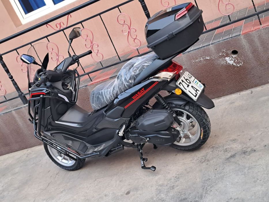 Продаётся N Max 175 cc!