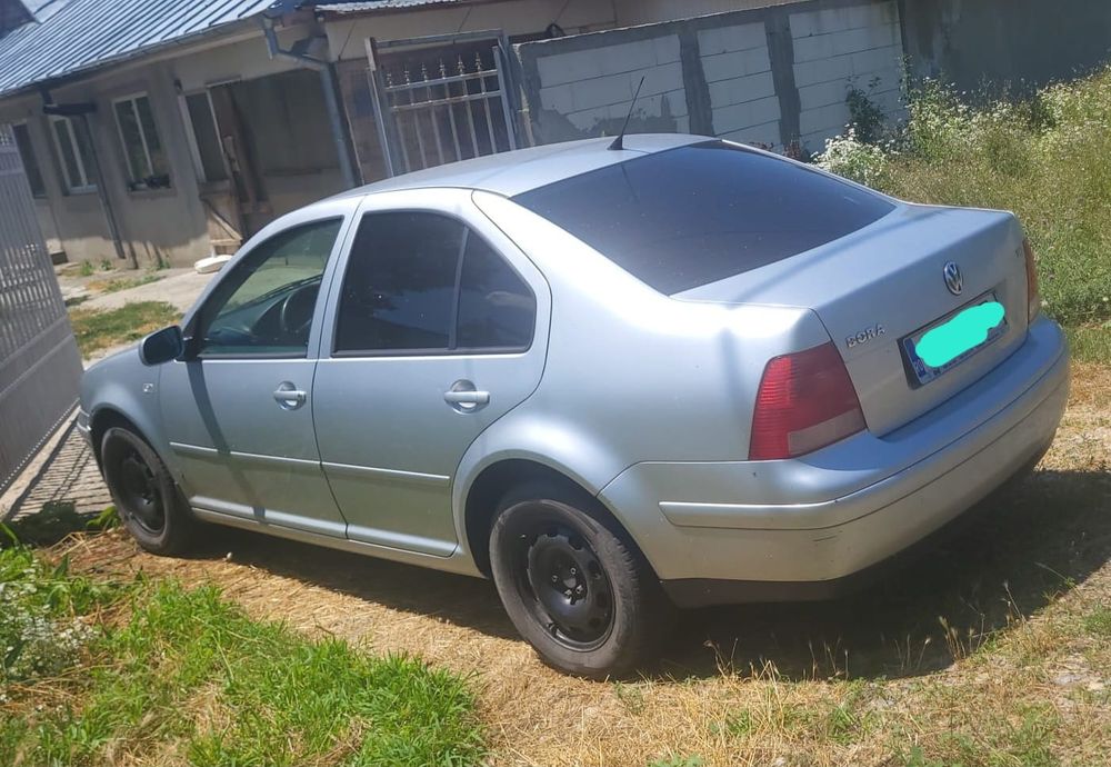 VOLKSWAGEN Bora 2000 — imagine 2