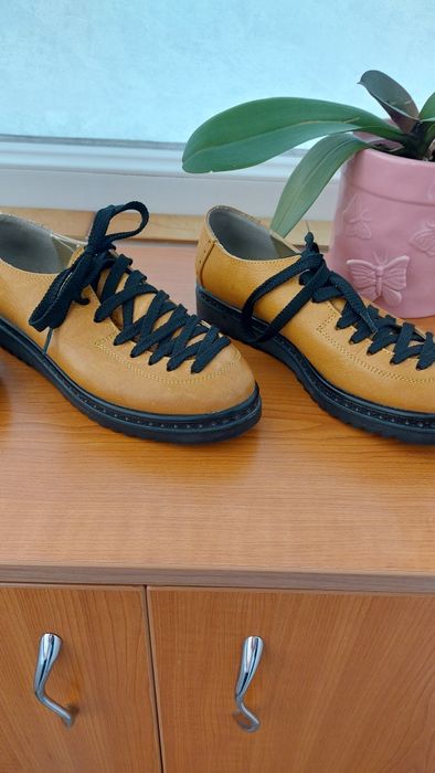 Pantofi sport- elegante