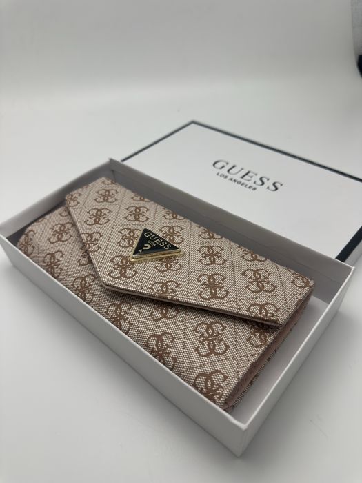 Portofel dama Guess