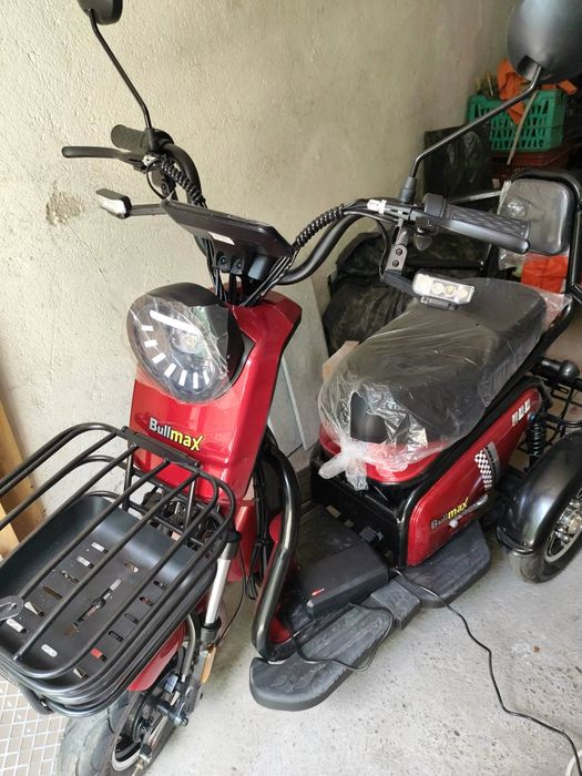 Двуместна  електрическа триколка Bullmax  Pudding  Grand 2000w