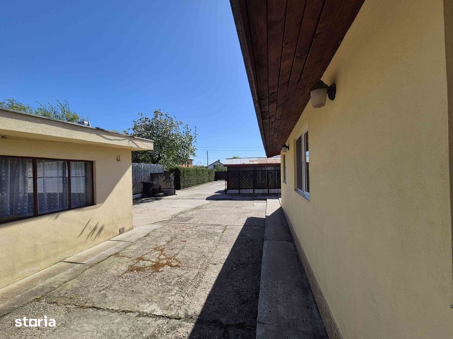 Proprietate mare 2529 mp  casa si anexe