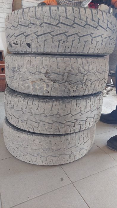 Продам шины б/у Delmax