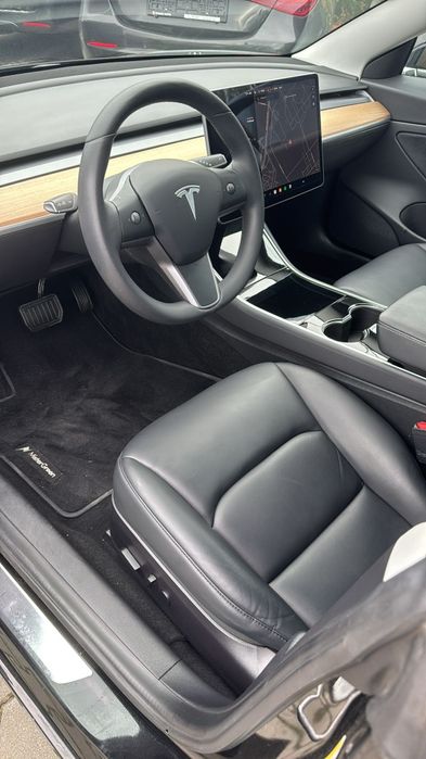 Tesla Model 3 Dual Motor Long Range