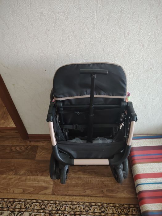 Продам коляску новый