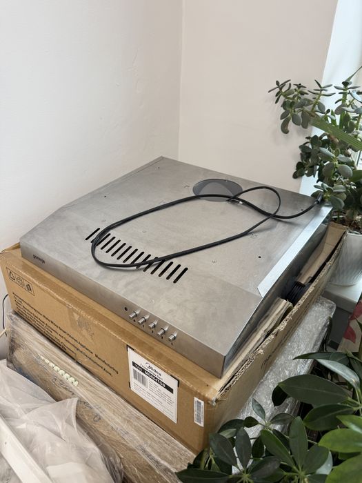 Электрическая вытяжка