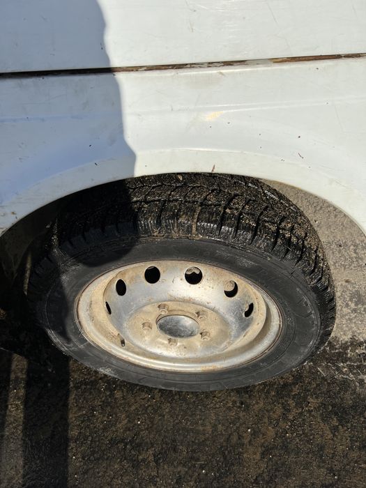 Dezmembrez lada niva 1.7