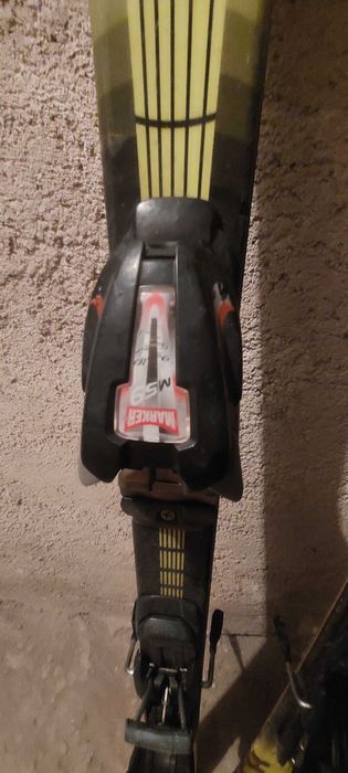 Ски с автомати .