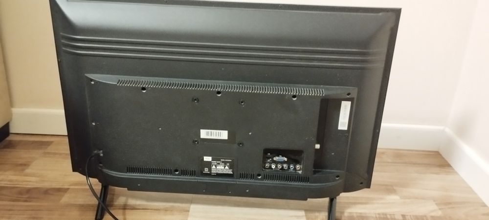 Продаю телевизор TCL LED32D2930
16:9,