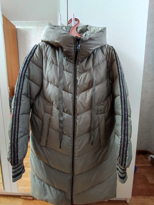 Продам пуховик Б/У