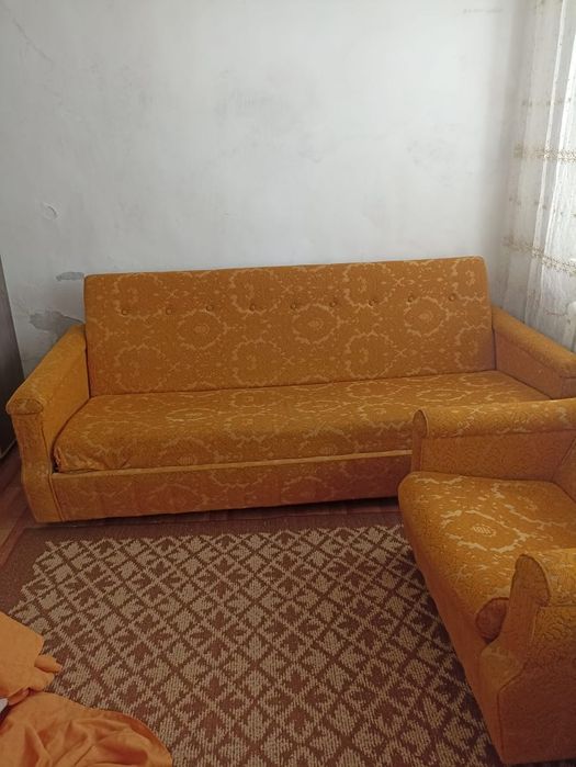 Диван 2 креслосымен жапқышымен бірге сатылады