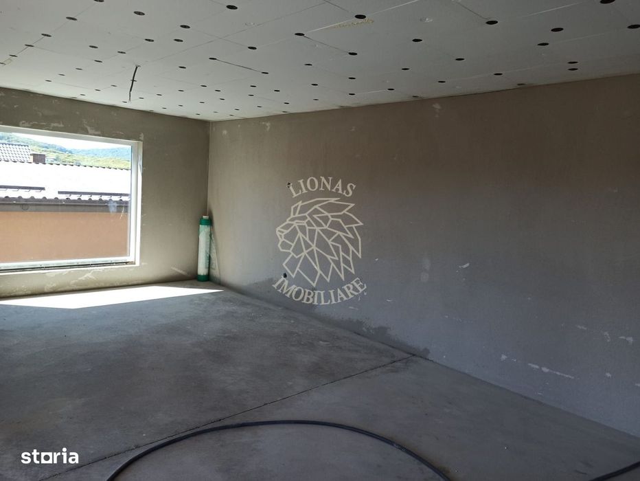 Casa 4 camere 116.5 mp+terasa 27 mp-teren 500 mp-Zona La Soare