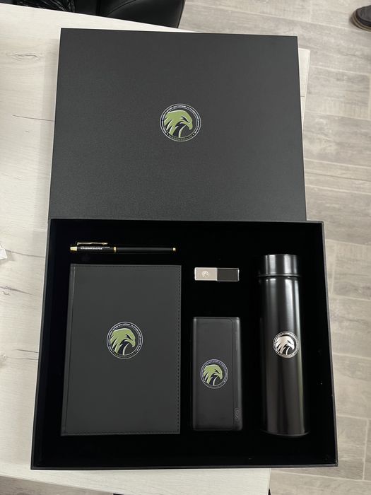 Рекламный бизнес набор подарок сувенир с лого