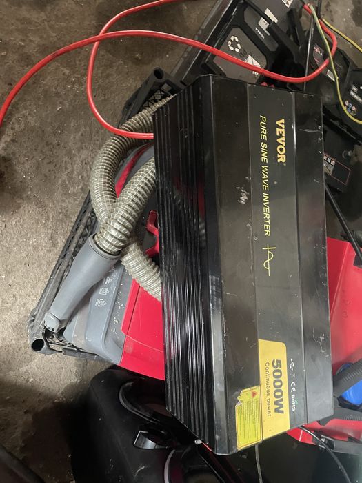 Продавам инвертори