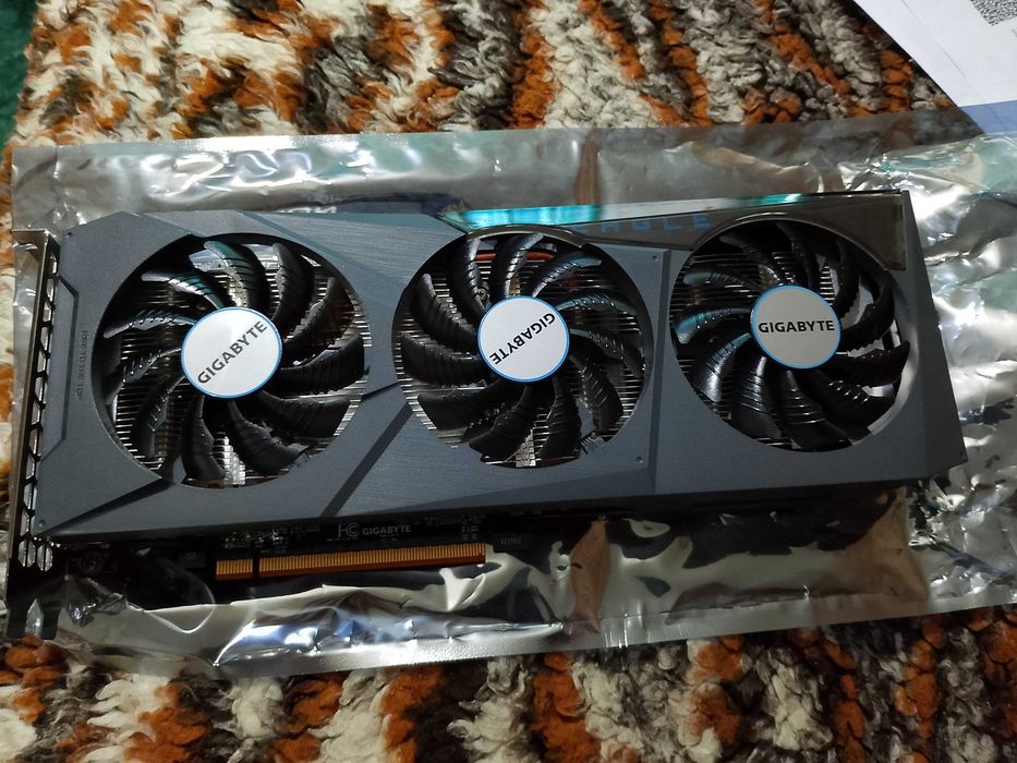 Видеокарта Gigabyte RX 6600 8Gb Eagle GDDR6