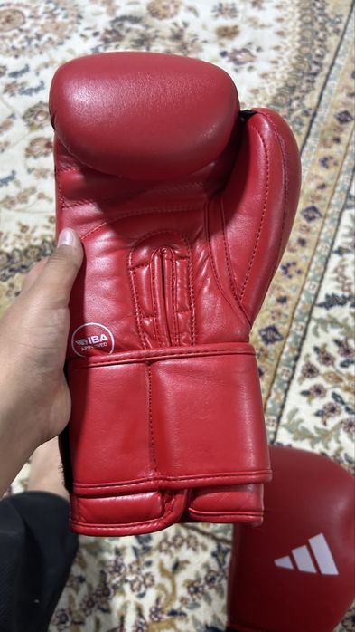 Перчатки адидас IBA харошем састаяние