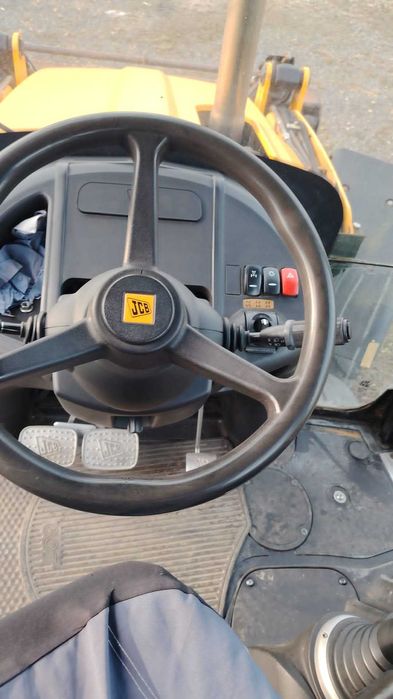 Buldoexcavator JCB 4CX