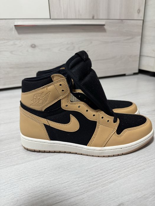 Jordan 1 High Heirloom