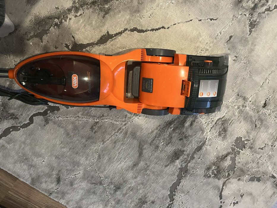 Aparat de spalat covoare