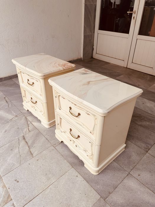 Италиански нощни шкафчета с мраморени плотове от 70-те