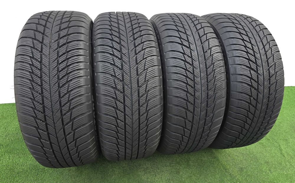 4бр. 205/55/16 BRIDGESTONE Blizzak LM001 RFT- зимни