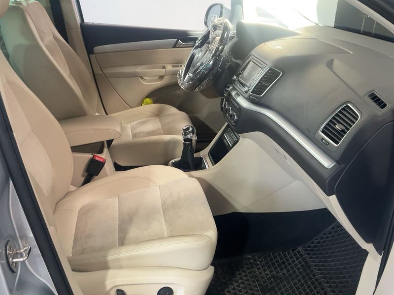 Volkswagen Sharan 2.0 TDI Highline 4Motion BlueMotion Tech 2014