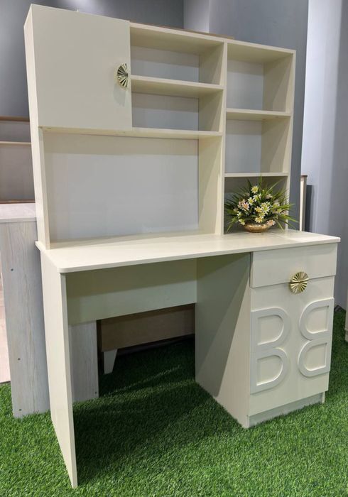 Компьютерный столик