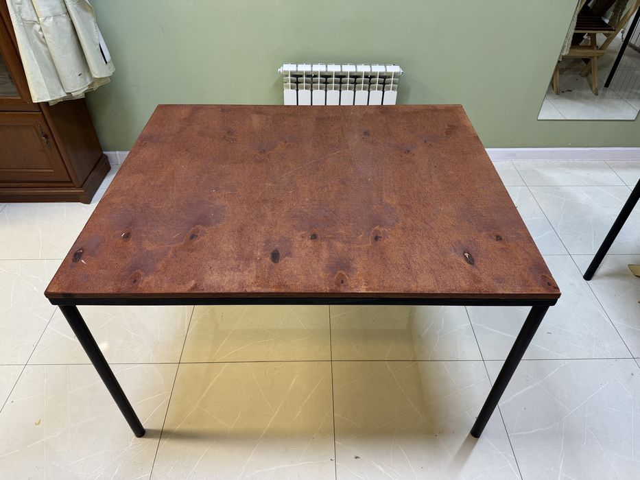 Стол деревянный 100*120см