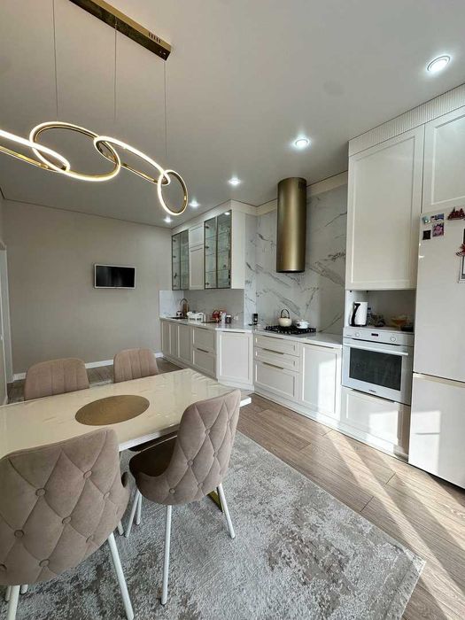 3х комнатная квартира по ул.Набережная за 90 млн тнг