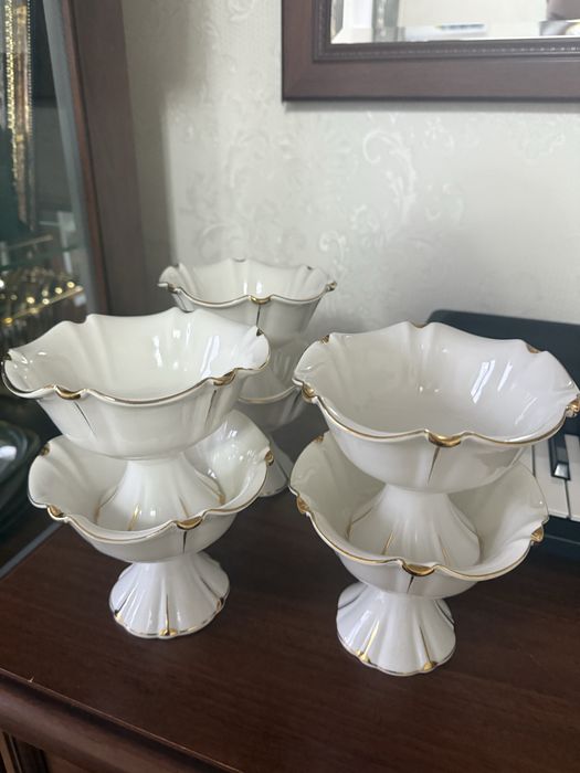 Ақ ыдыстар, бу сатылады