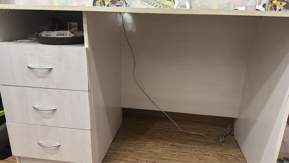 Стол компьютерный