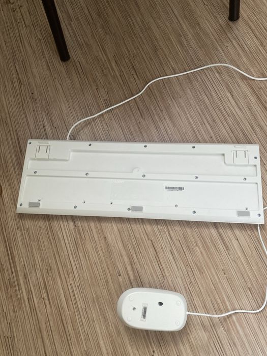 Продам Клавиатуру с мышкой