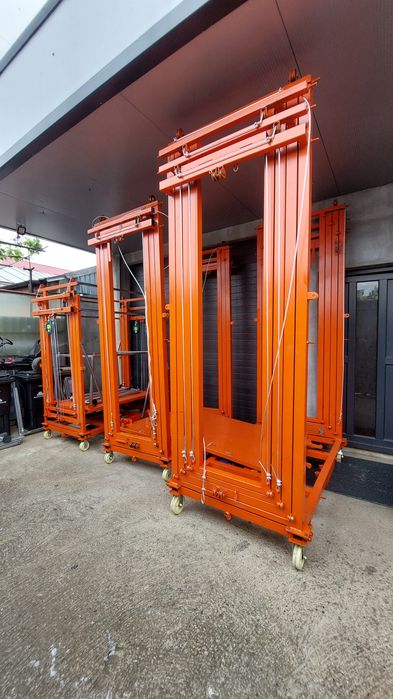 De inchiriat/de vanzare, Schela electrica telescopica 4m, 6m, 8m, ridicare 300kg