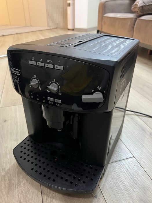 Продается кофемашина Delonghi