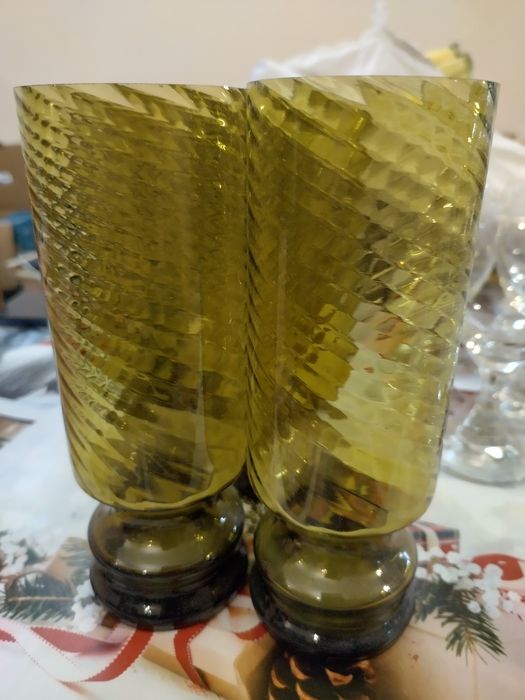 Голямо разнообразие от старинни колекции ,сервизи и други на символичн