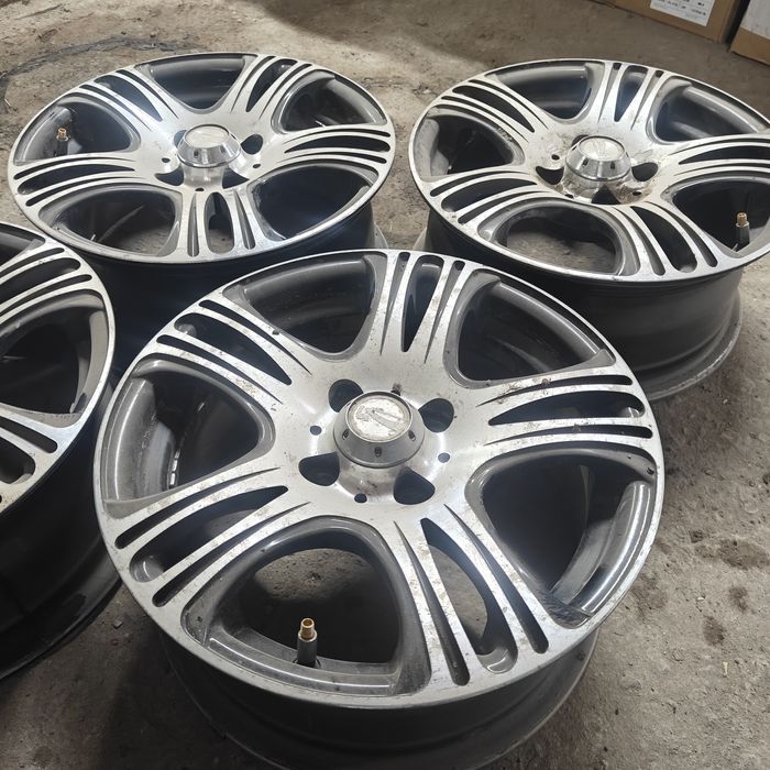 R14 PCD 4*98 Комплект легкосплавных дисков