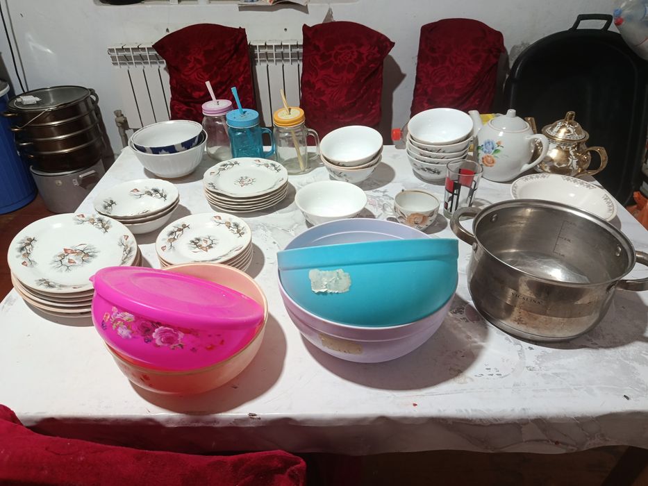 Продаёться посуда с связи с перездом