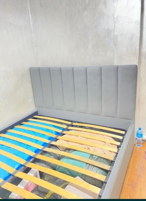 Кровать двуспальная