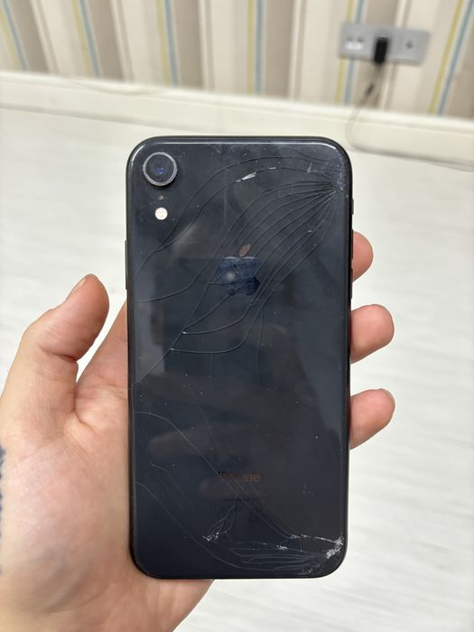 iPhone XR 64 GB Б/У