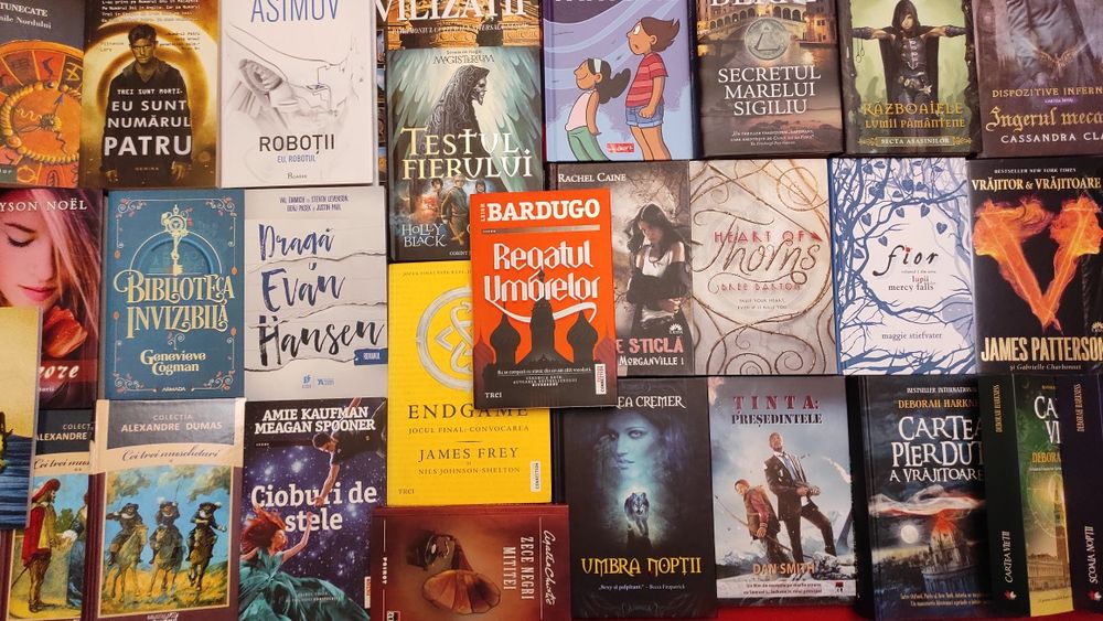23 Carti - Fantezie, Crime, Actiune, SF, Young Adult, etc.