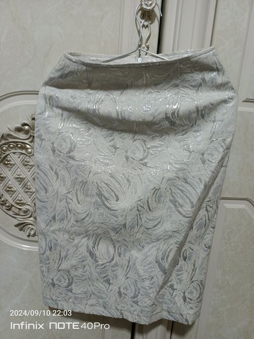 Kostyum yupka tiroyka       костюмную юбку