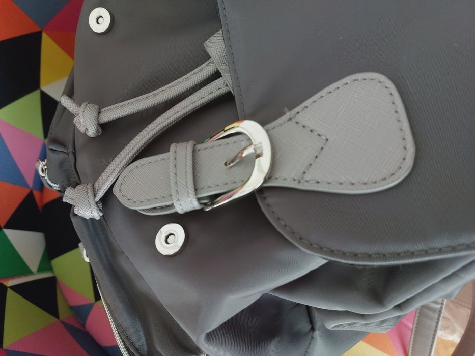 Geantă ghiozdan material impermeabil NOU