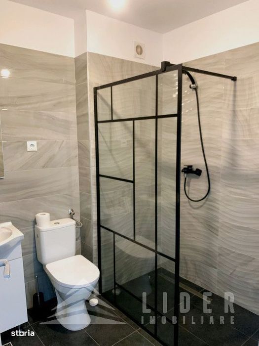 Apartament de inchiriat cu parcare proprie,strada Eroilor Floresti