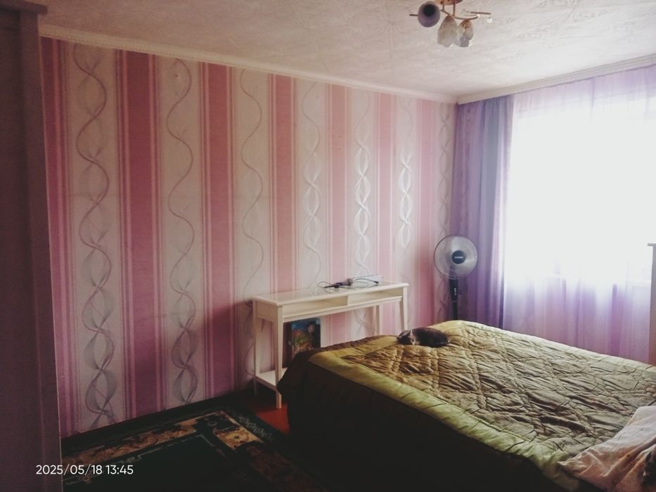 Продается 4 комнатная квартира