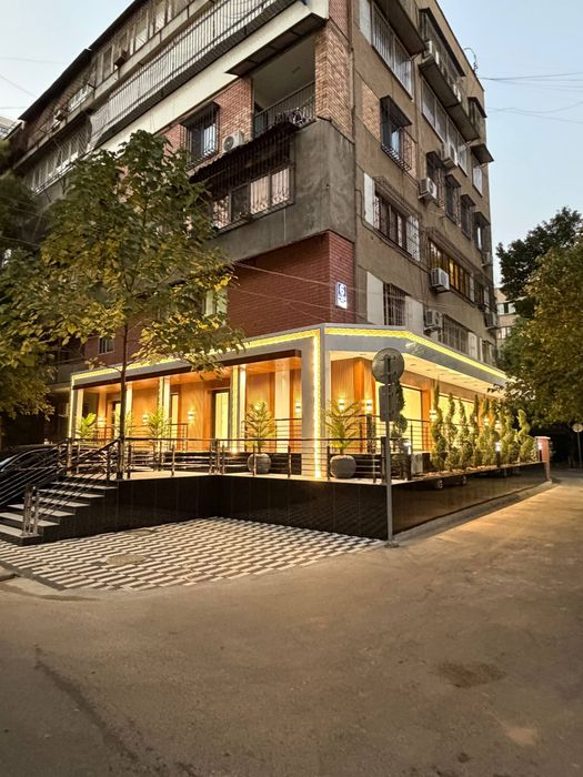 Аренда помещения. Первая линия вдоль дороги. Ор-р: ЖК Akay City