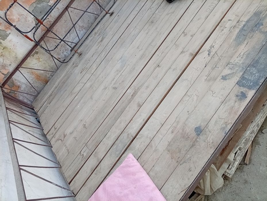 Сори тапчан темир тахтаси билан