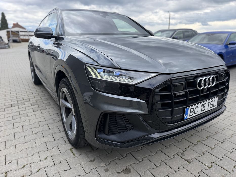 Vand Audi Q8 2021 —Mild hibrid 3.0-164 mii km luata de noua reprezentanta Bacau!